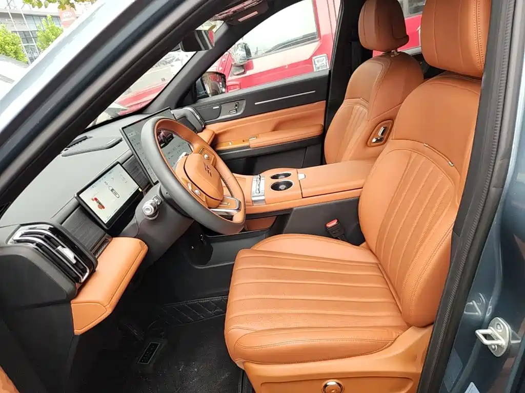 Jetour X70L 2025 2025 2.0T Automatic Flagship 7-Seater