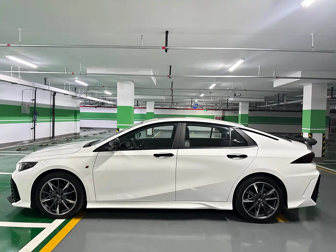GAC Trumpchi Trumpchi Emkoo 2024 Model 270T DCT Shadow Leopard R-Style Edition фото 3