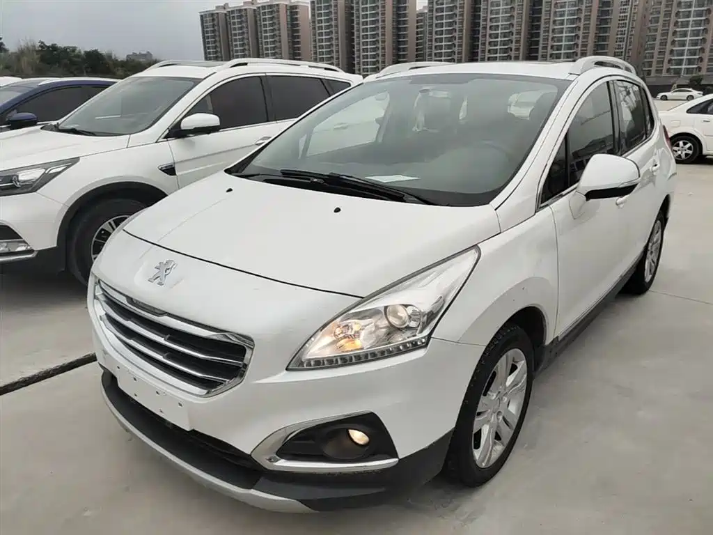 Peugeot 3008 2015 2.0L Automatic Classic Edition фото 2