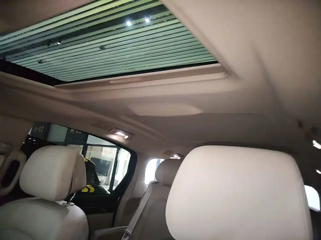 Buick GL8 New Energy 2025 2025 Landlux Smart Edition 7-seater