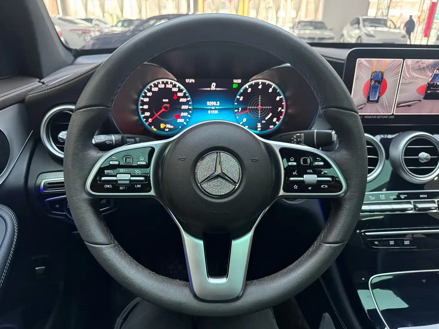 Mercedes-Benz GLC 2022 Facelift GLC 260 L 4MATIC Dynamic фото 25