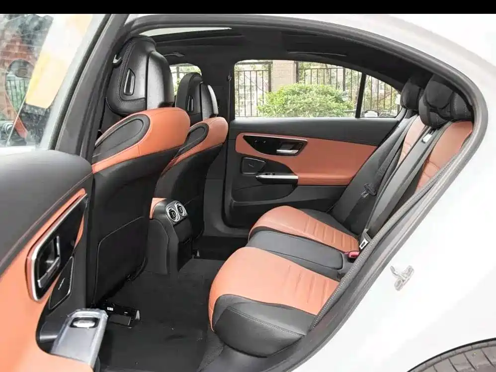 Mercedes-Benz C-Class 2024 Second Facelift C 260 L Sport фото 3