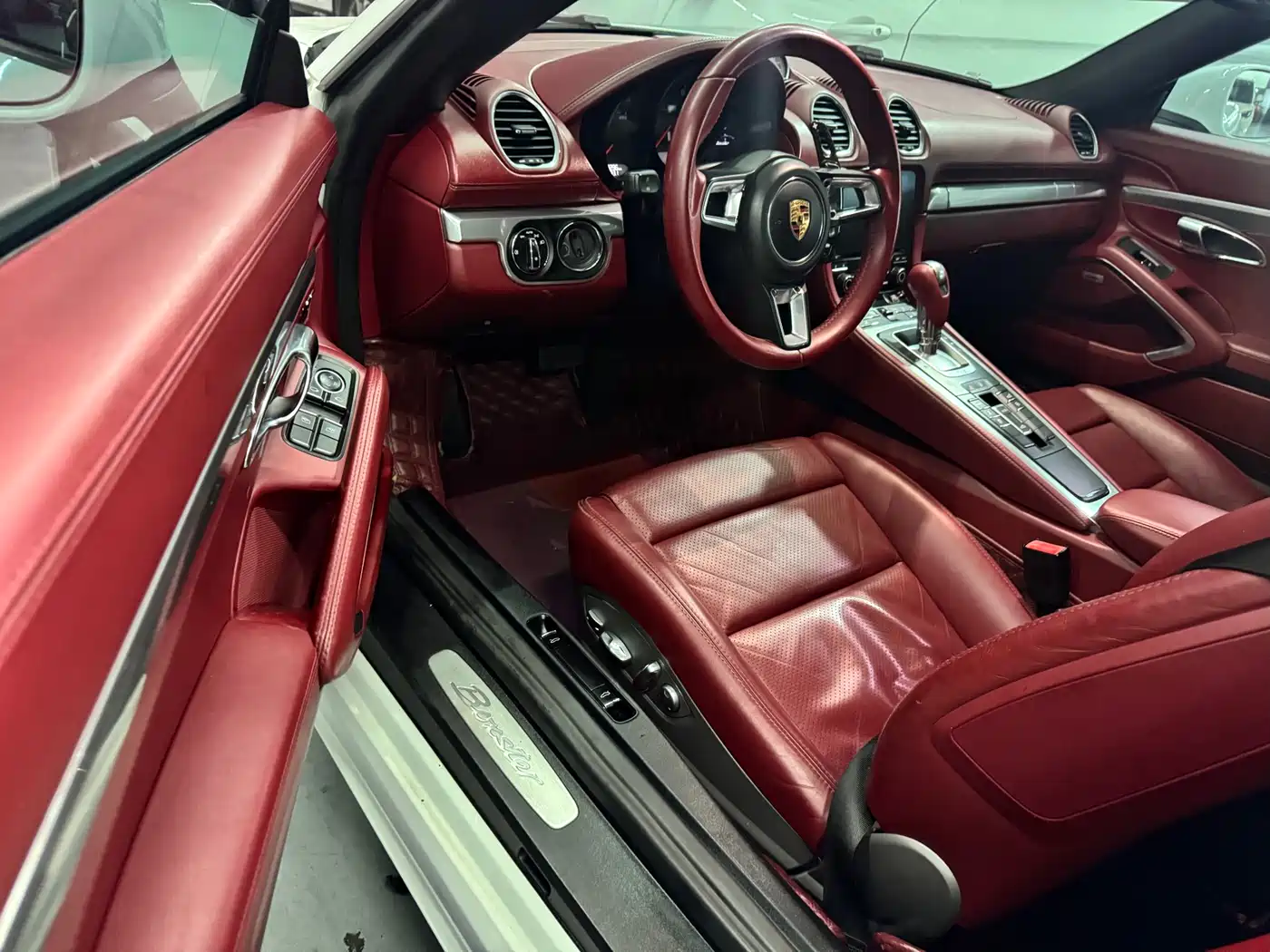 Porsche 718 2016 Boxster 2.0T фото 7