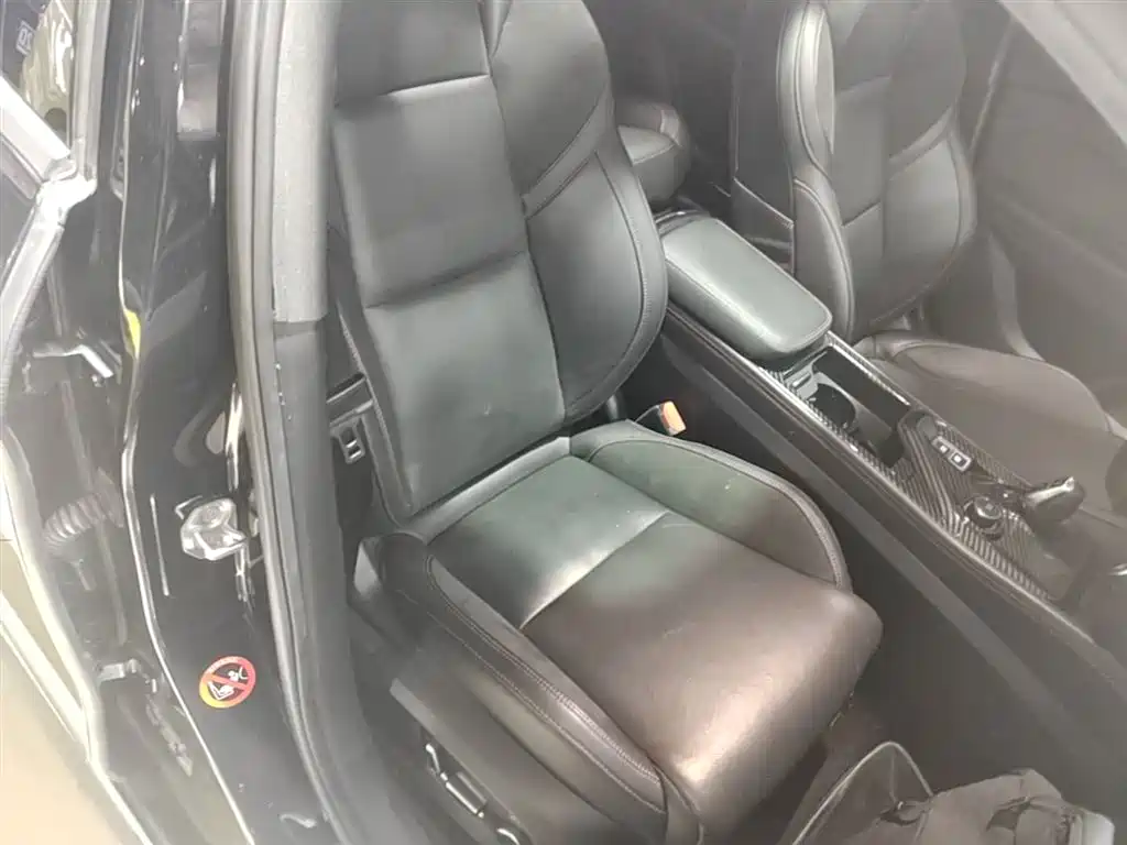 Lynk & Co 03 2019 2.0TD Auto Power Pro Version фото 25