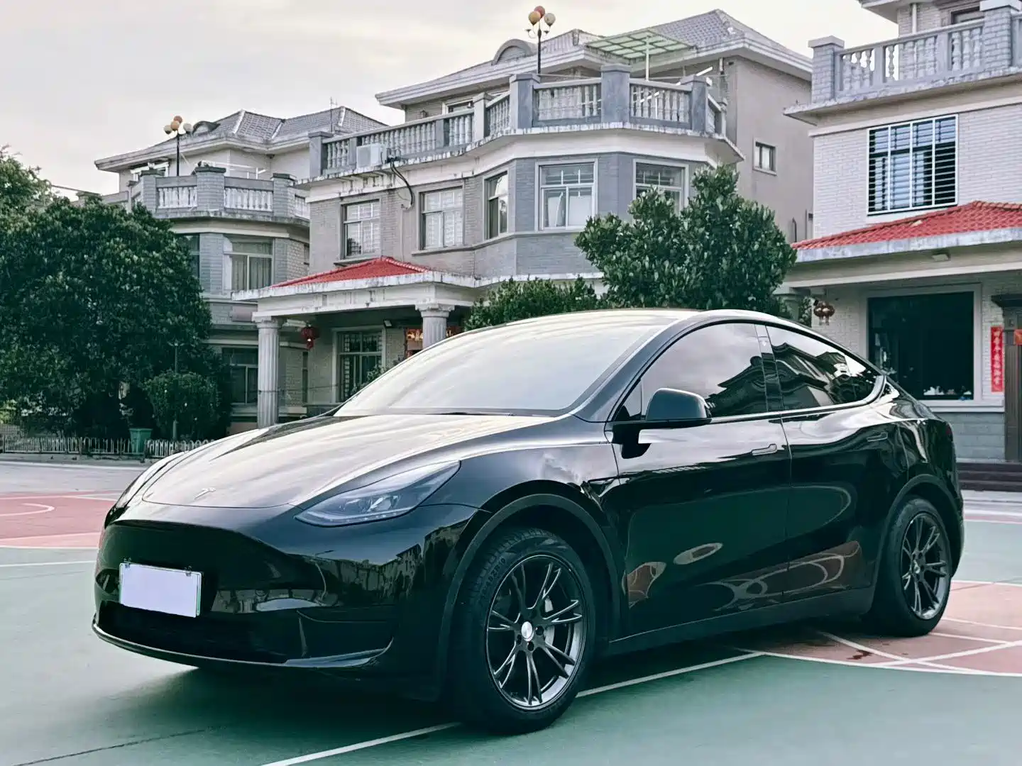 Photo 1 - Tesla Model Y