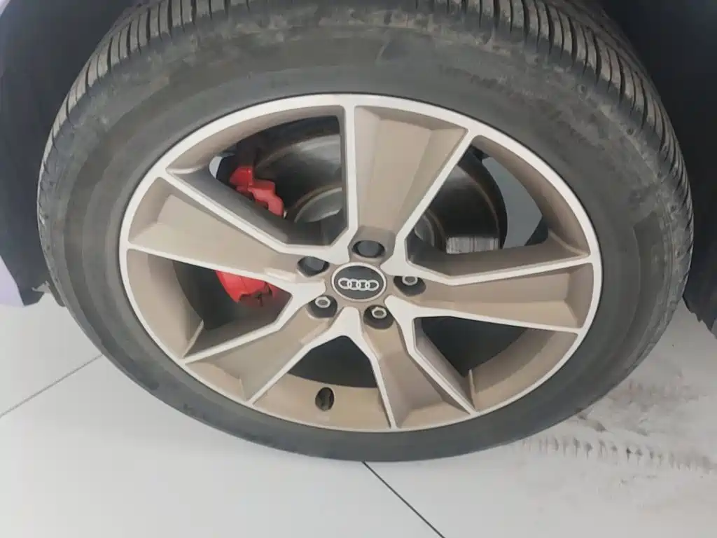 Audi Q2L 2024 2023 35TFSI Fashion Sport