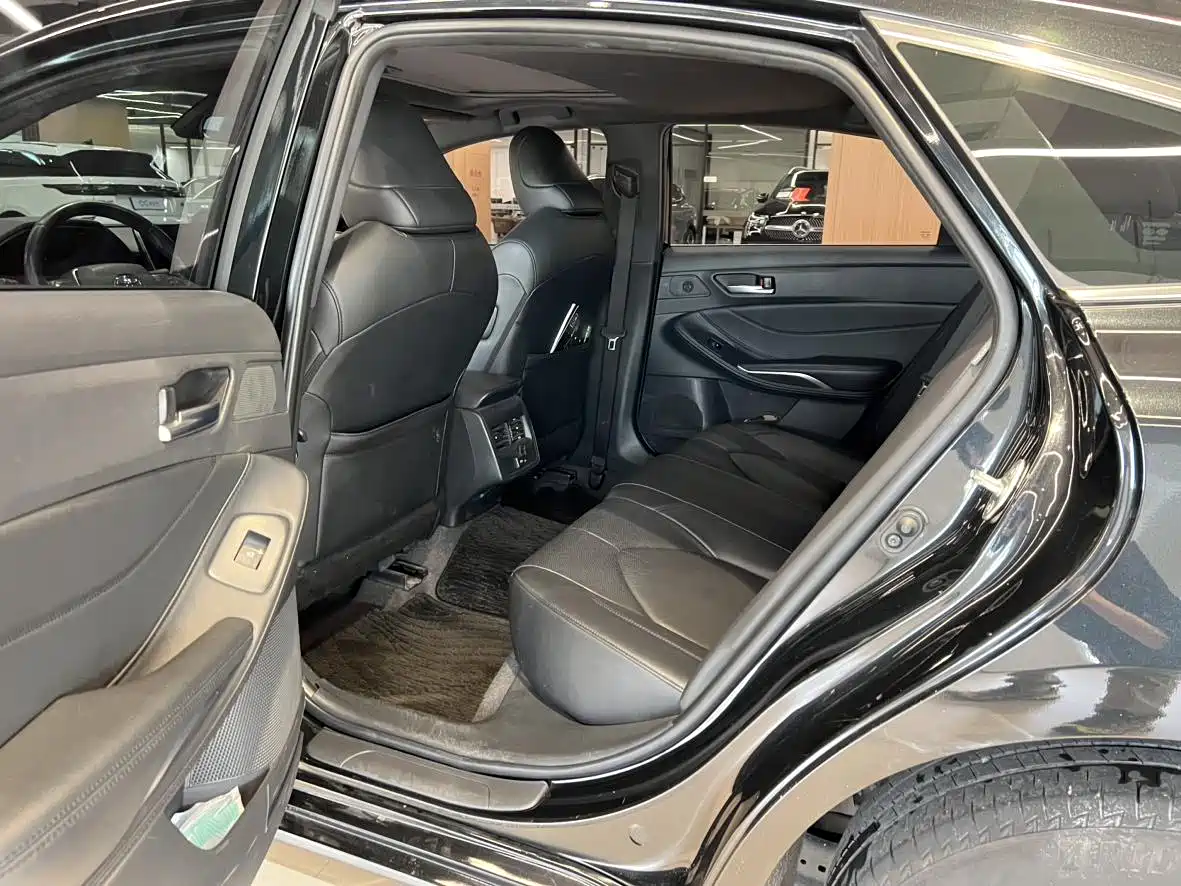 Toyota Avalon 2023 2.5L Luxury Edition фото 9