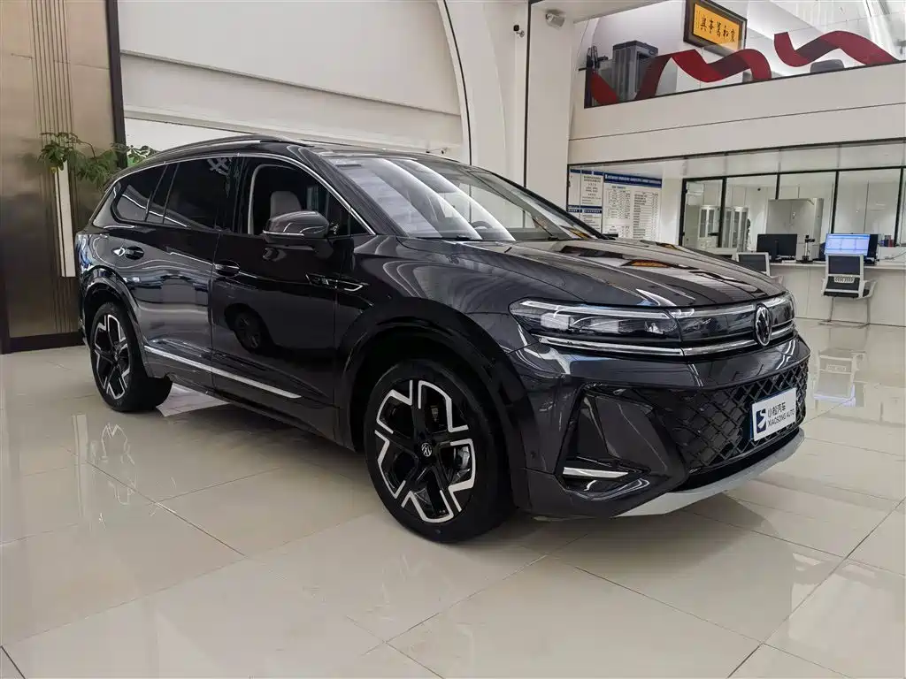 Volkswagen Talagon 2025 450TSI R-Line 6-Seater фото 3