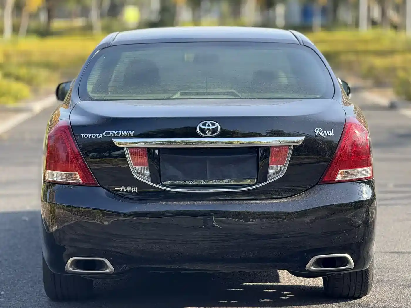 Toyota Crown 2010 2.5L Royal Leather Navigation Edition фото 9