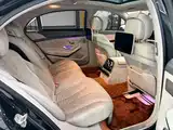 Photo 10 - Mercedes-Benz S-Class