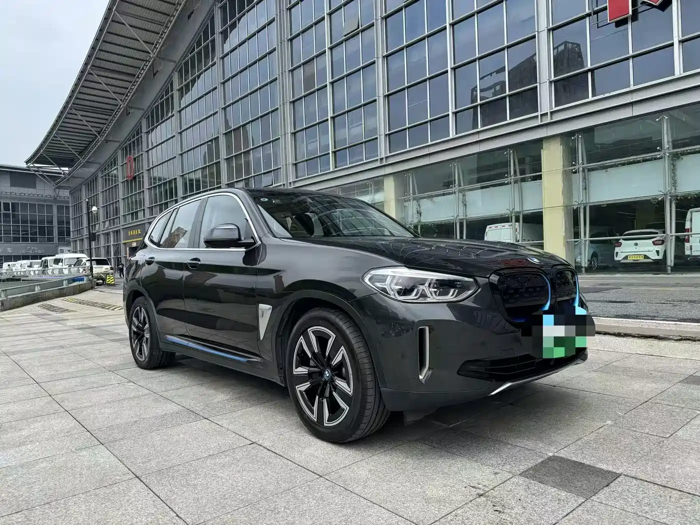 Фото 3 - BMW iX3