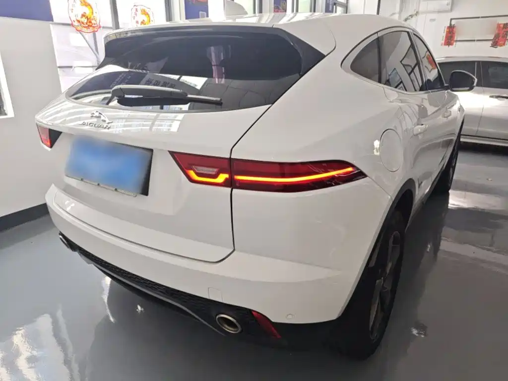 JAGUAR E-PACE