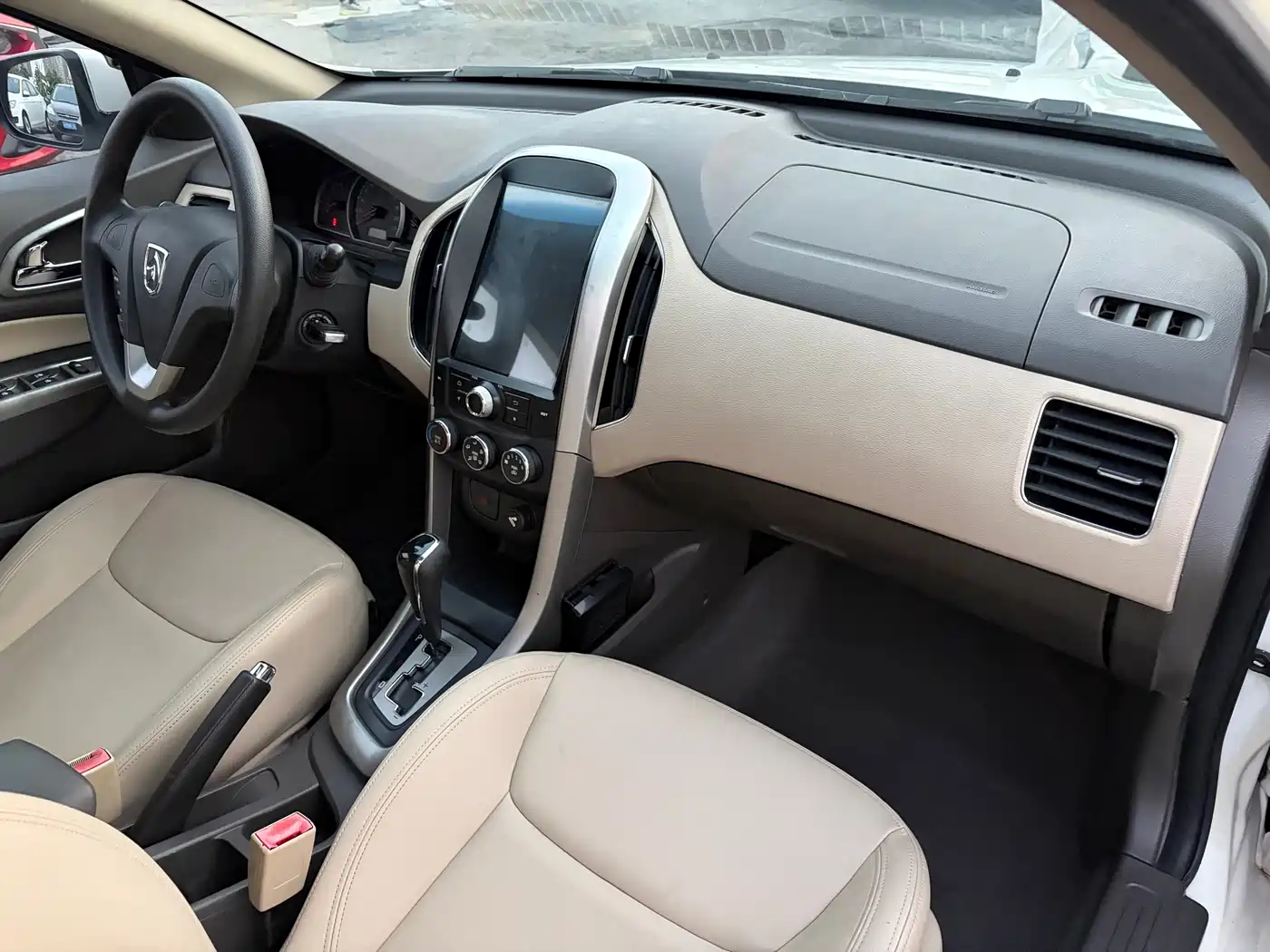 Baojun 630 2012 2012 1.5L DVVT Automatic Comfort