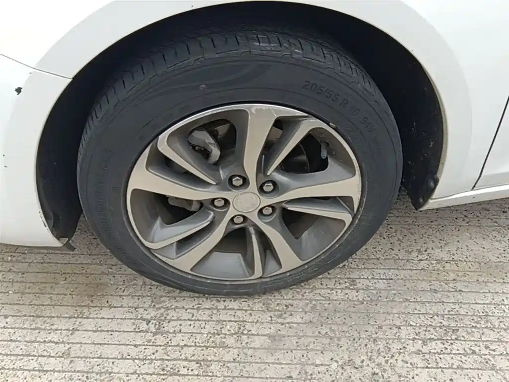 Buick Verano 2020 20T CVT Leading фото 23