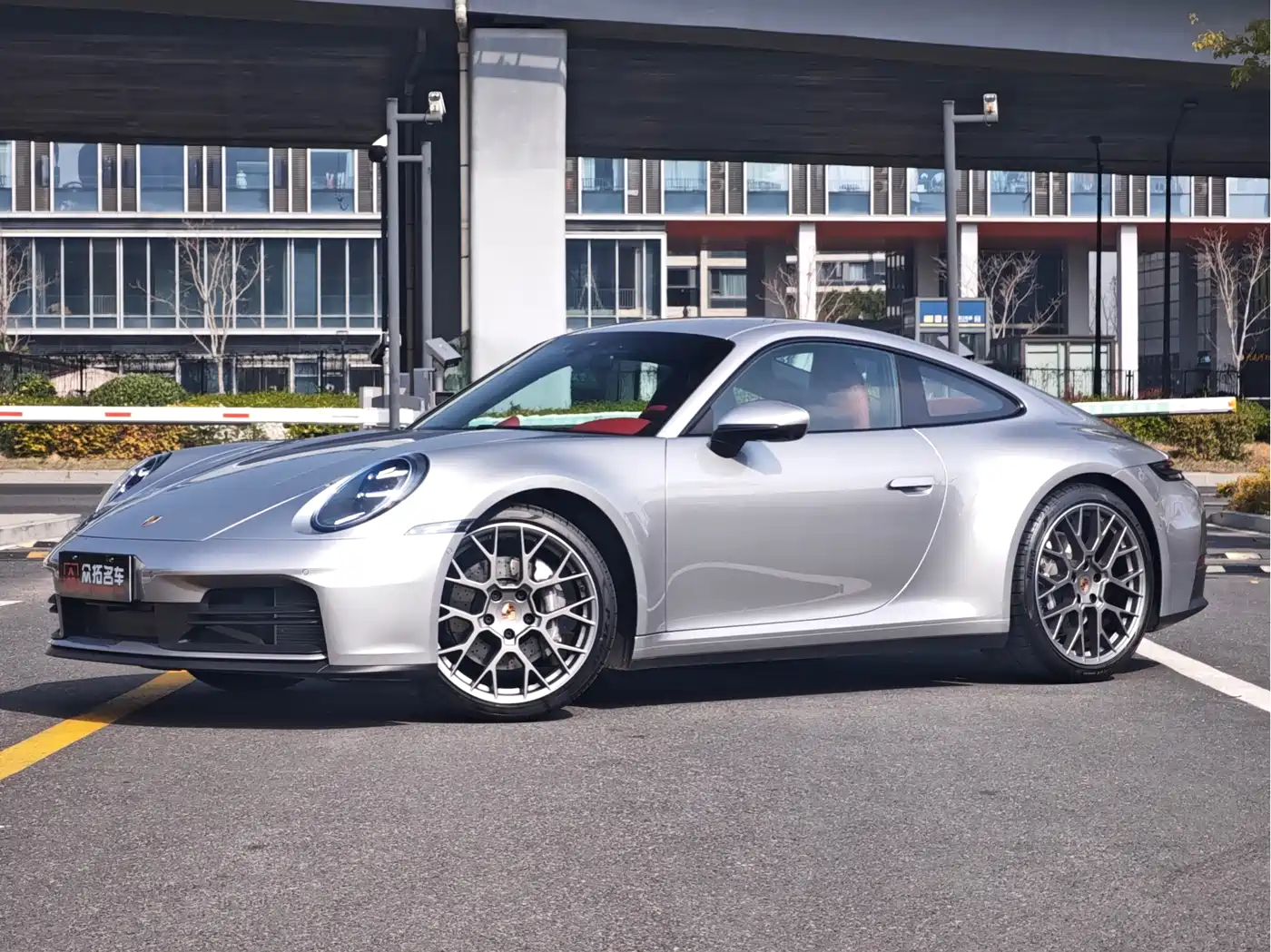 Porsche 911 2025 Carrera 3.0T
