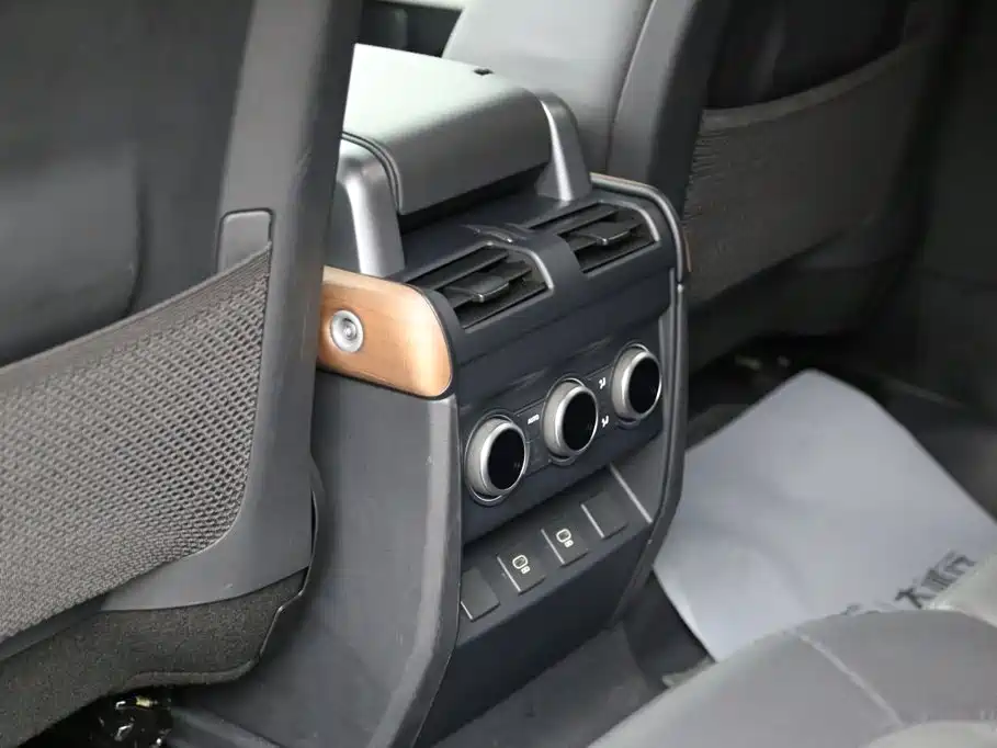 Land Rover Defender 2025 2024 110 3.0T P400 X-DYNAMIC HSE