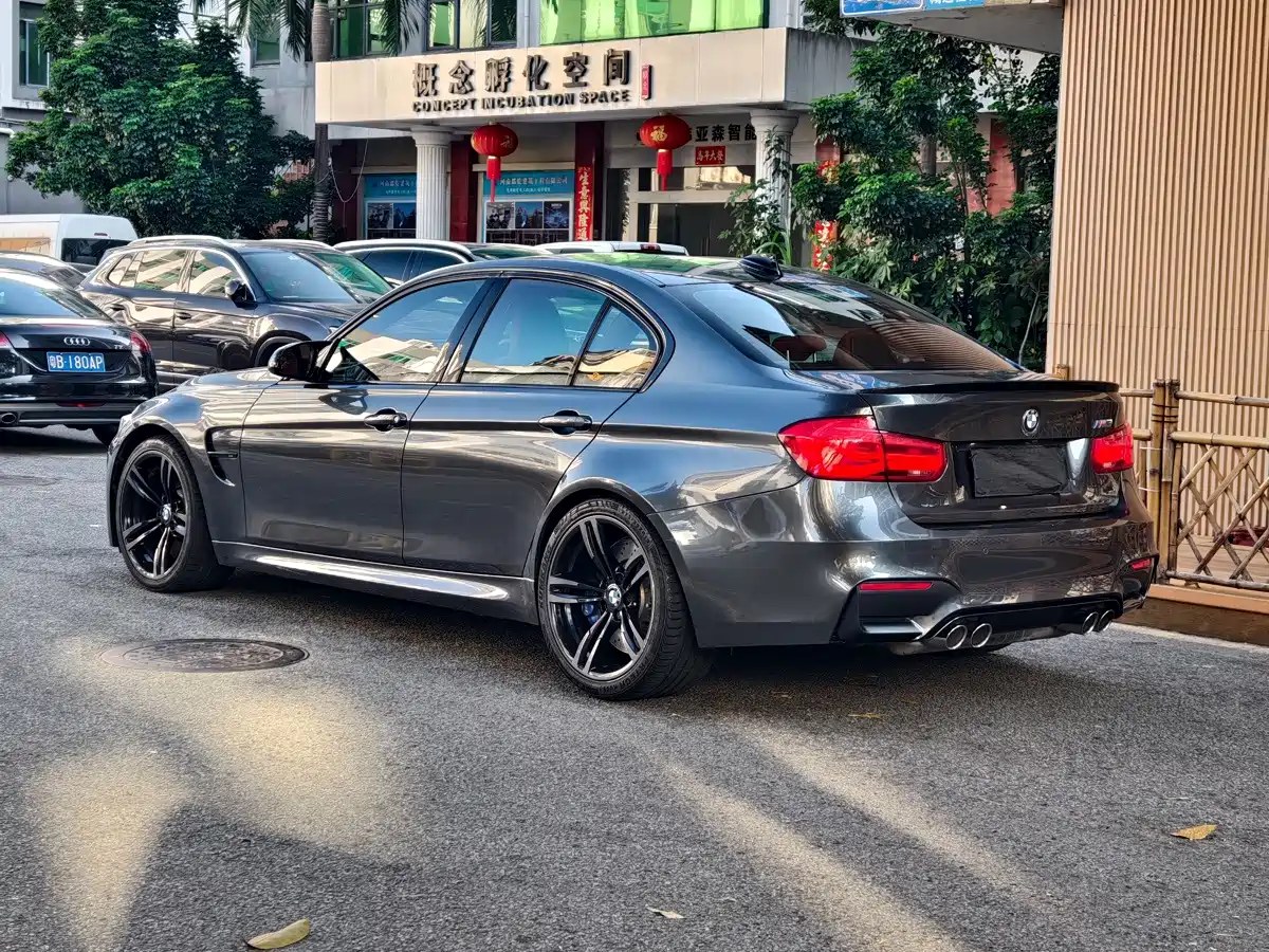 Фото 4 - BMW M3