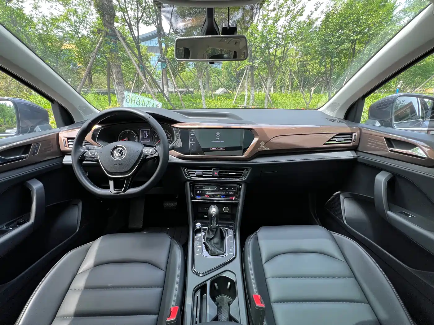 Volkswagen Tharu 2021 Model 280TSI 2WD Luxury Edition фото 12