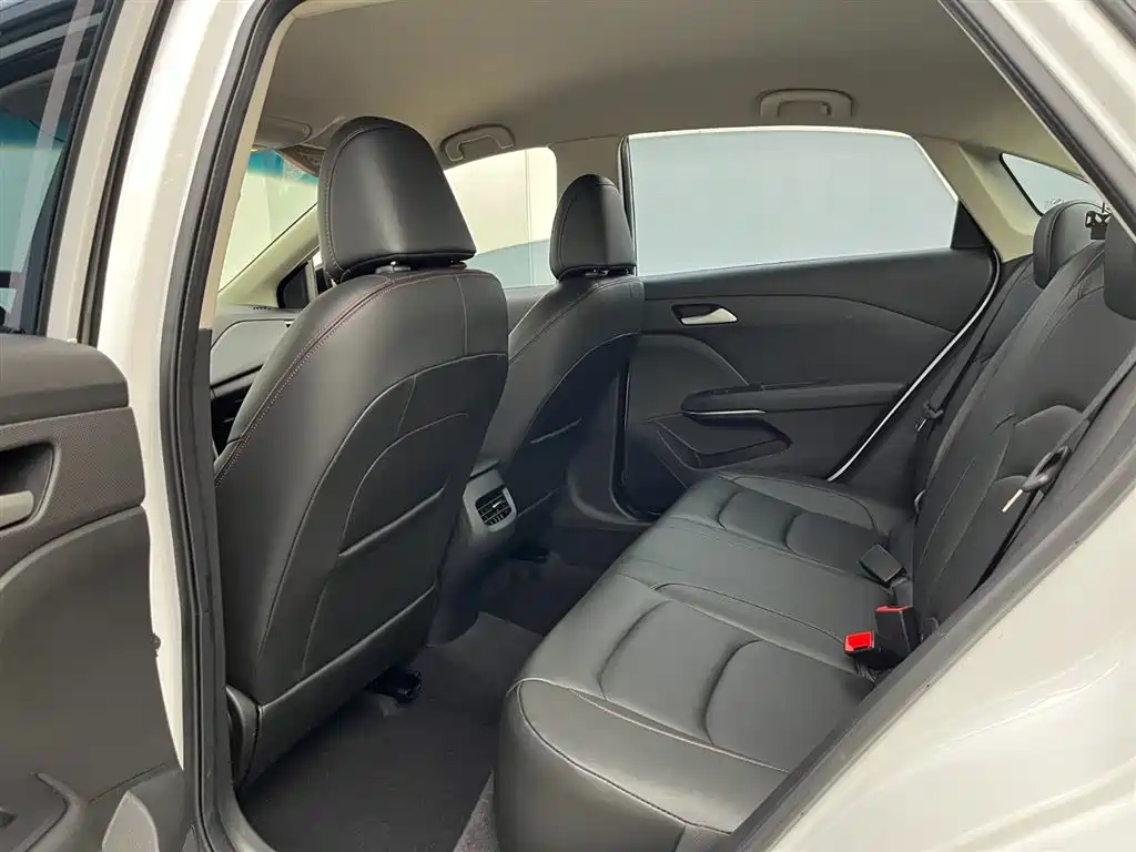 Chevrolet Monza 2020 Mild Hybrid Redline 320T Dual-Clutch Joy Edition фото 8