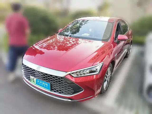BYD Qin PLUS 2021 DM-i 55KM Flagship — фото 1