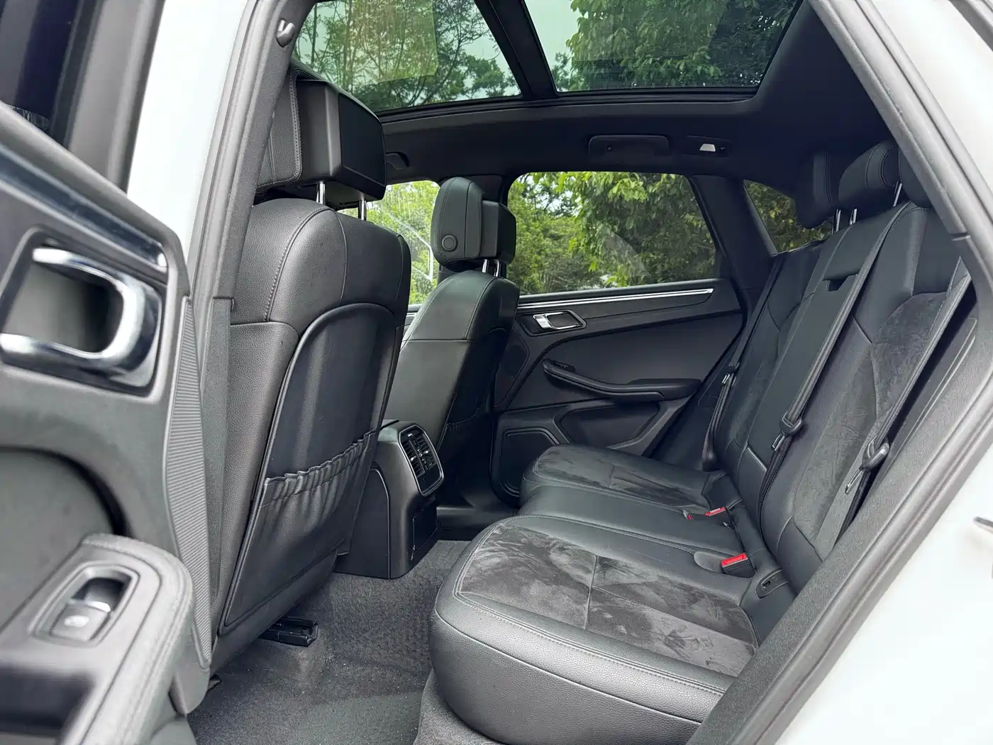 Porsche Macan 2016 Macan 2.0T фото 13