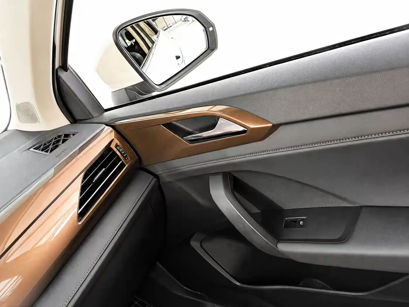 Volkswagen Tharu, миниатюра 9