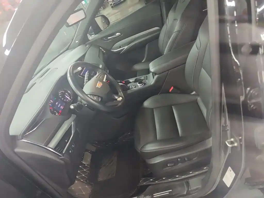 Cadillac XT4 2023 2023 Model Year 28T Two-Wheel Drive Luxury Model