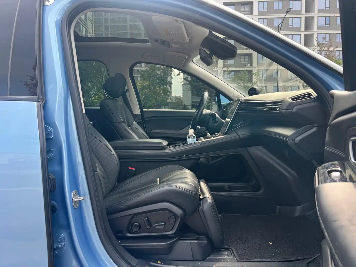 NIO ES8 2018 2018 Founder Edition