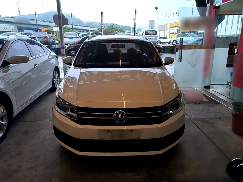 Volkswagen Santana 2017 Gran Santana 1.6L Auto Trendline фото 3