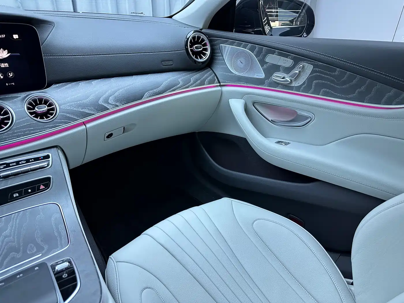 Mercedes-Benz CLS 2024 2023 Facelift CLS 300 Luxury