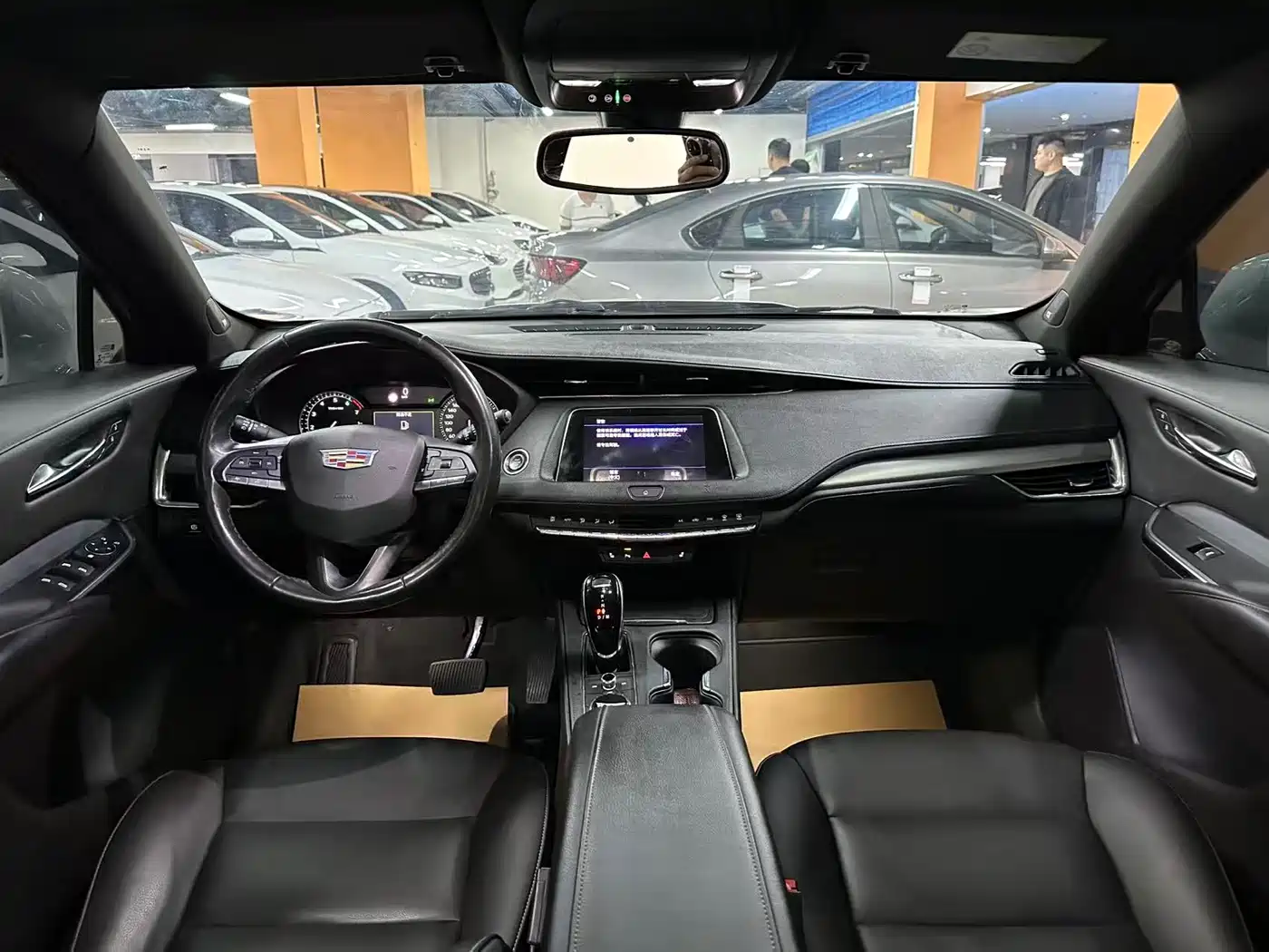Cadillac XT4 2020 28T FWD Leading Trim фото 4