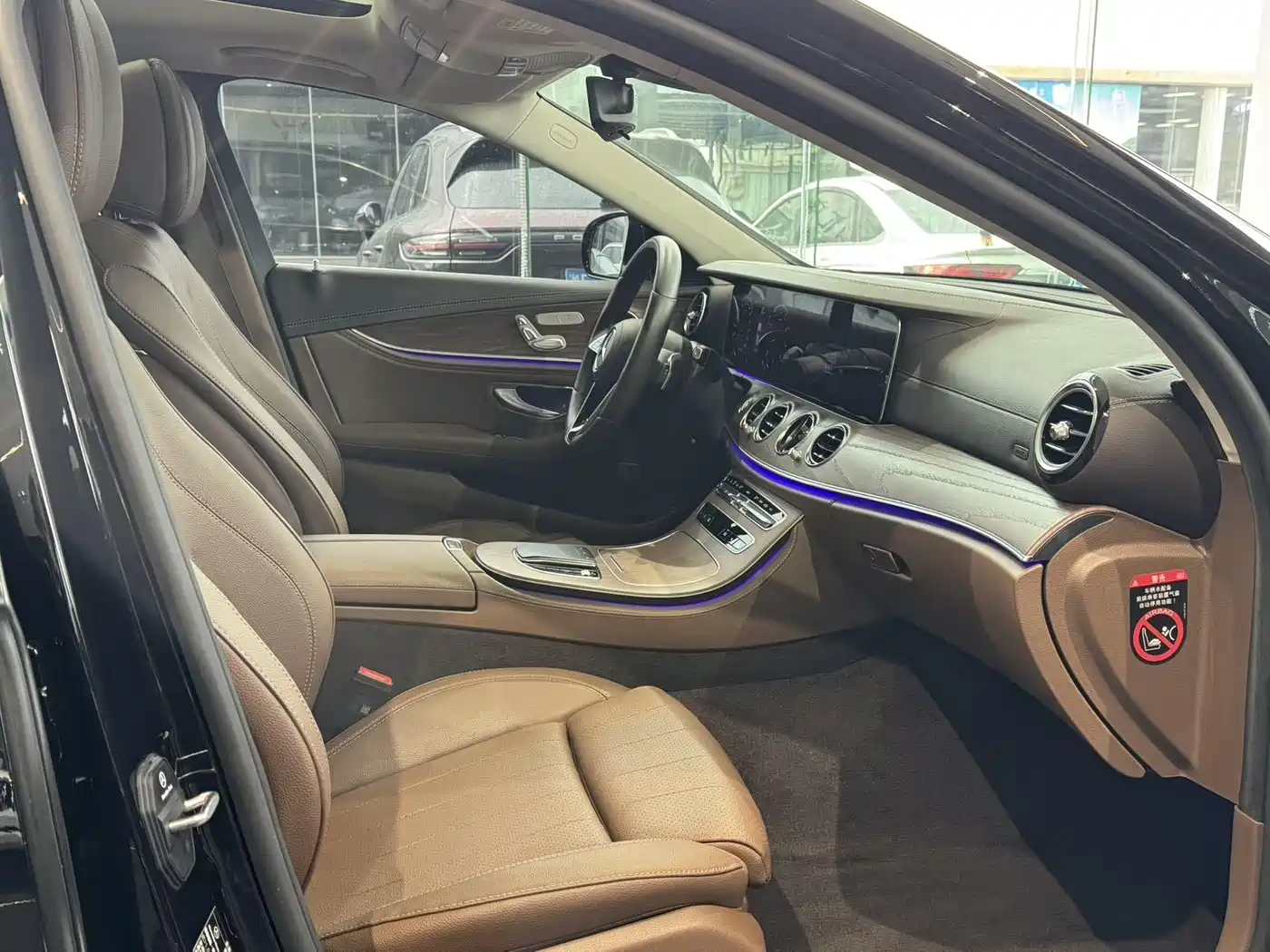 Mercedes-Benz E-Class 2023 E 260 L фото 9