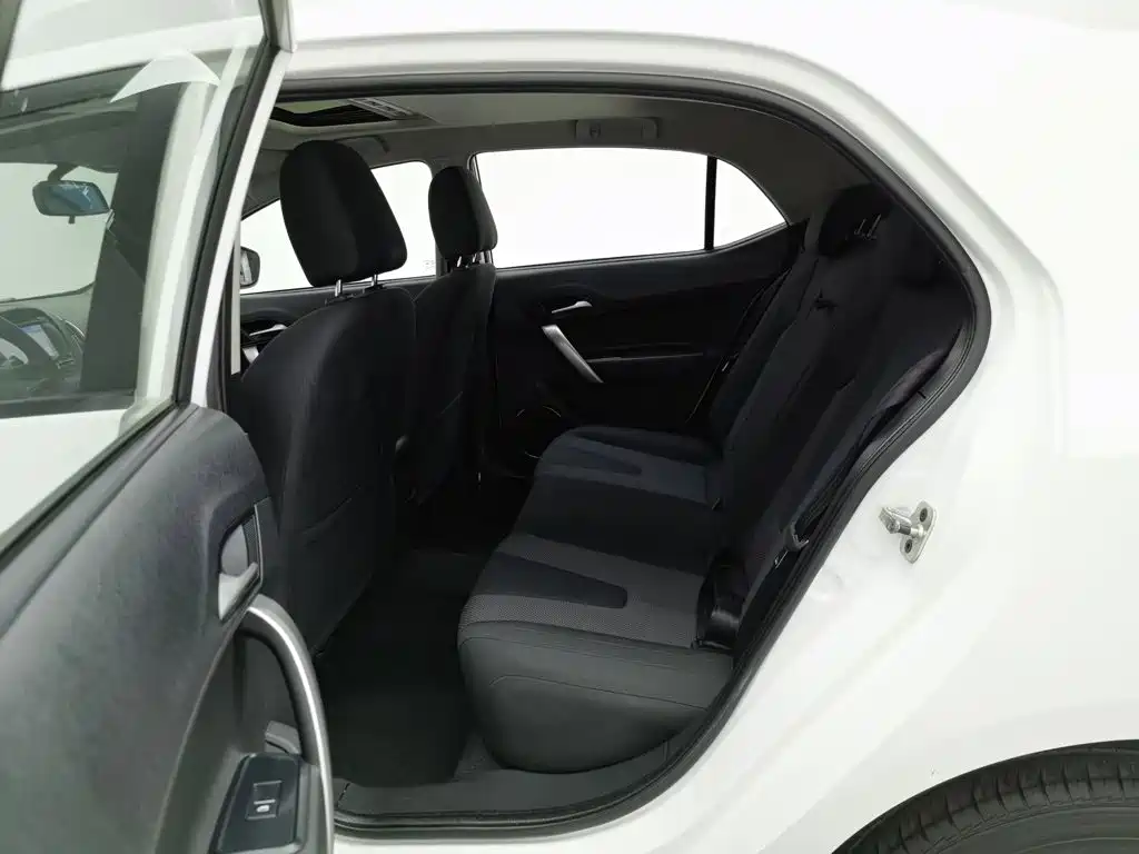 MG MG5 2013 2012 1.5L Automatic Luxury Edition