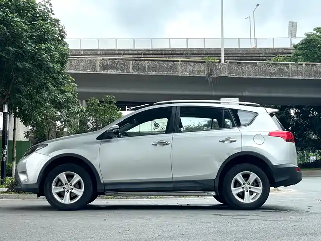 Toyota RAV4 Rongfang 2013 2.5L Auto 4WD Elite — фото 3