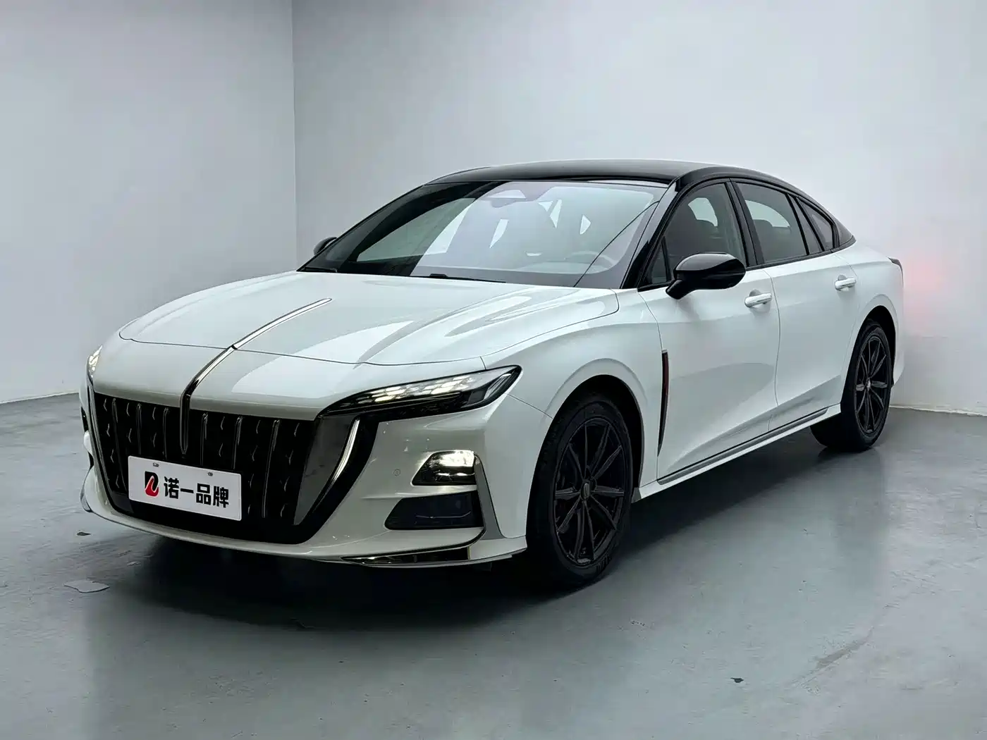 Hongqi H6 2025 2024 Model 2.0T Fashion Edition