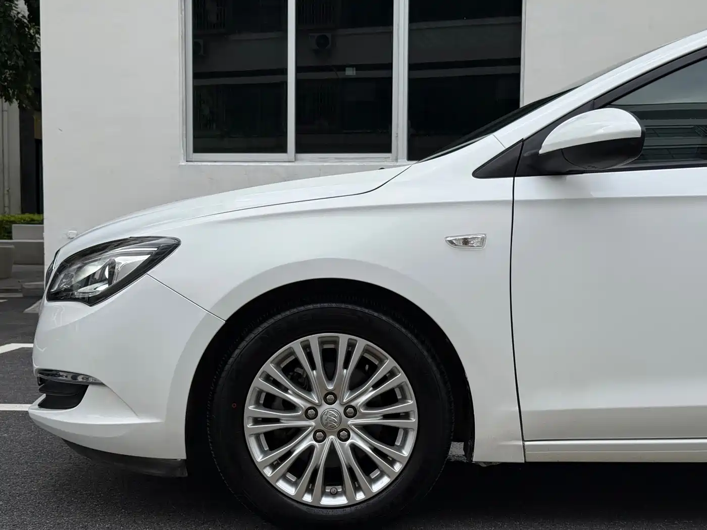 Buick Excelle 2016 Model 15N Automatic Luxury фото 29
