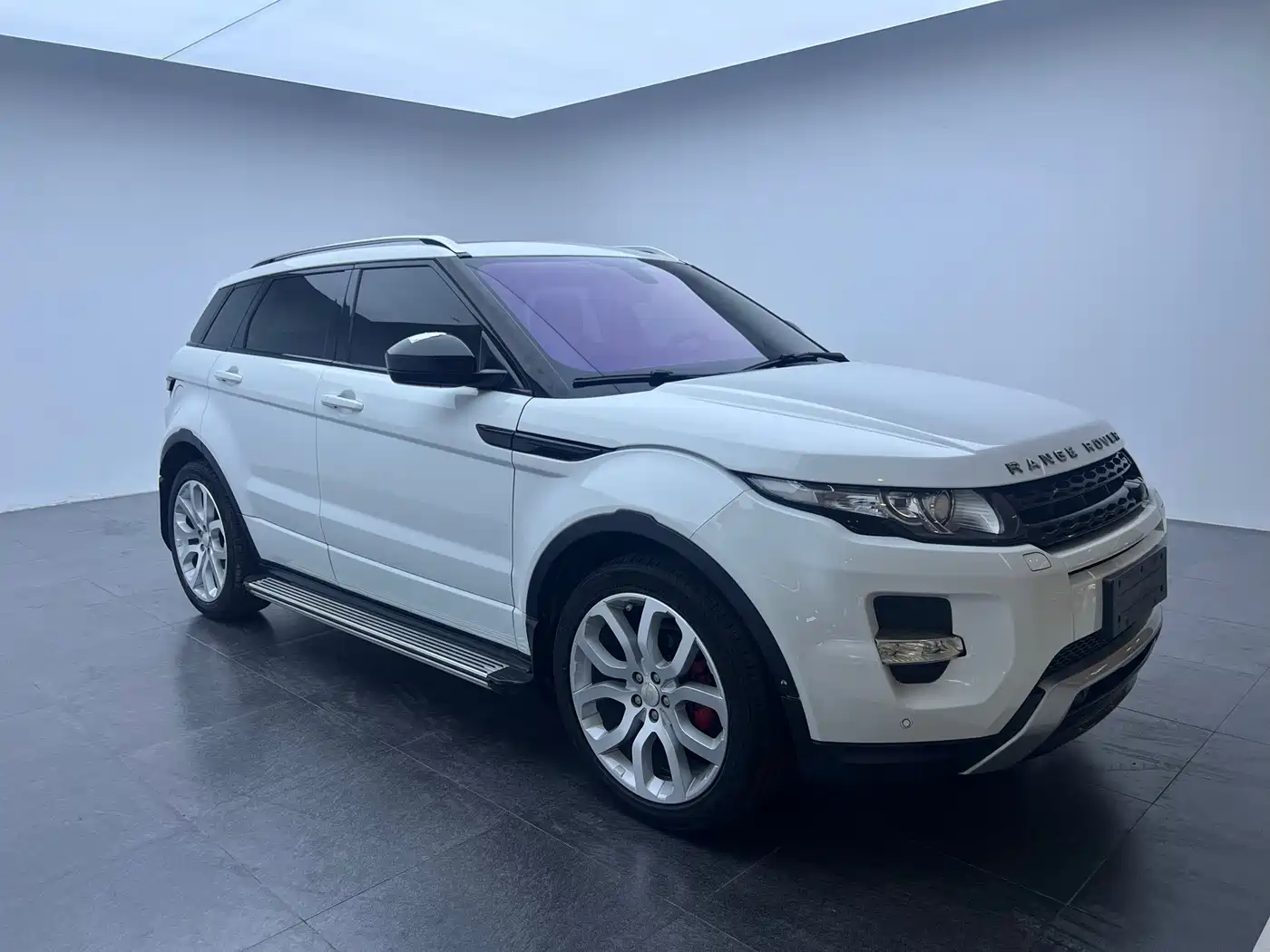 Land Rover Range Rover Evoque (Import) 2014 2.0T 5-door Brilliance Sport фото 3