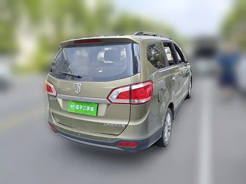 Baojun 730 2015 2014 1.5L Manual Comfort 7-seater