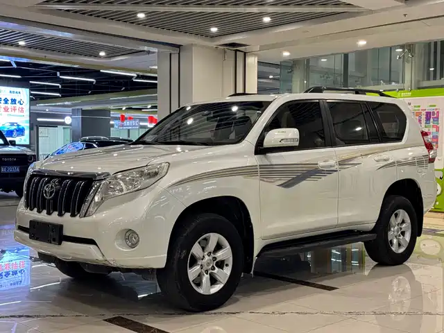 TOYOTA PRADO