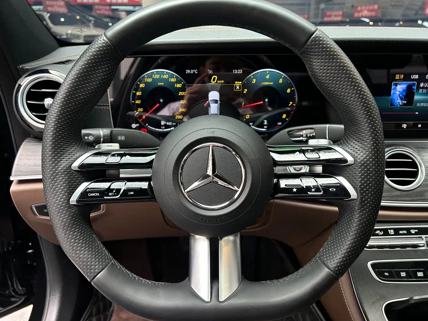Mercedes-Benz E-Class 2023 Facelift E 260 L Sport фото 16