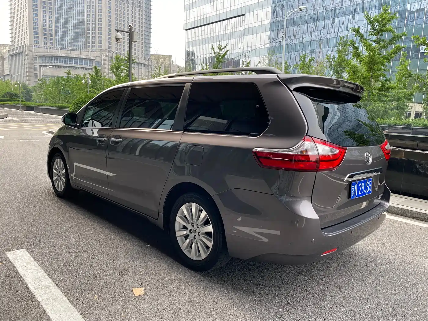 Toyota Sienna 2015 3.5L 4WD L фото 4