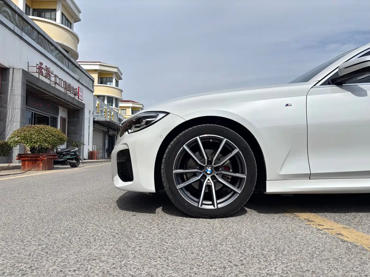 BMW 3 Series 2020 320Li M Sport Package фото 5