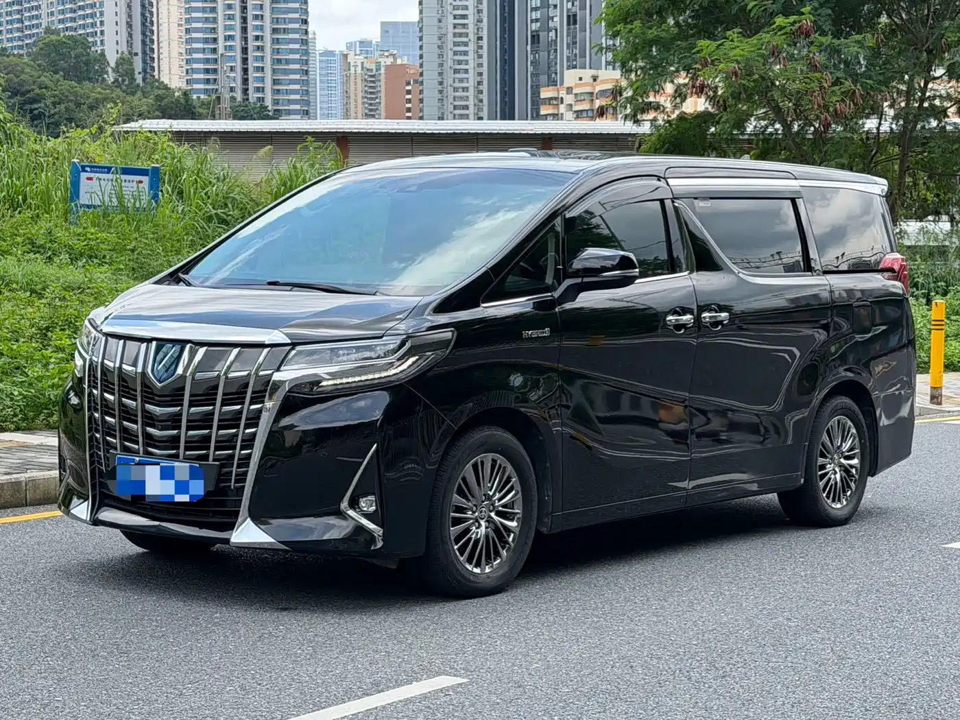 Toyota Alphard 2021 Hybrid 2.5L Premium