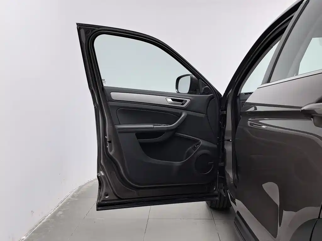 Qoros 5 2018 2018 1.6T Automatic Premium Type