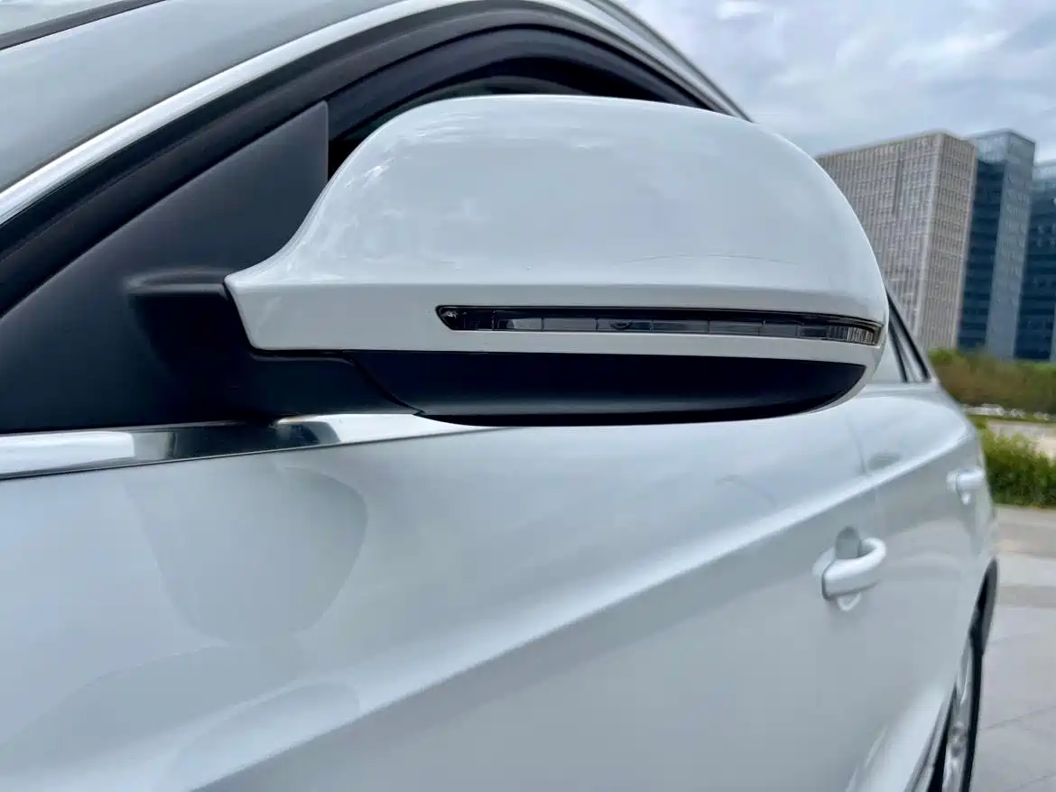 Audi Q3 2016 35 TFSI quattro All-Wheel Drive Fashion Edition фото 4