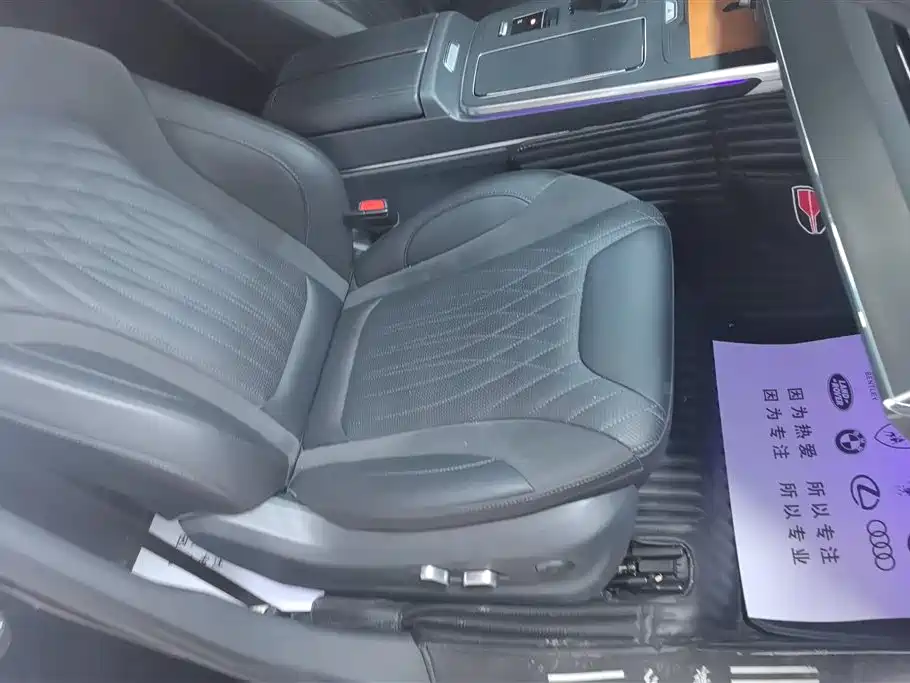 Hongqi HS5 2023 2.0T Flag Enjoy Pro Edition фото 8