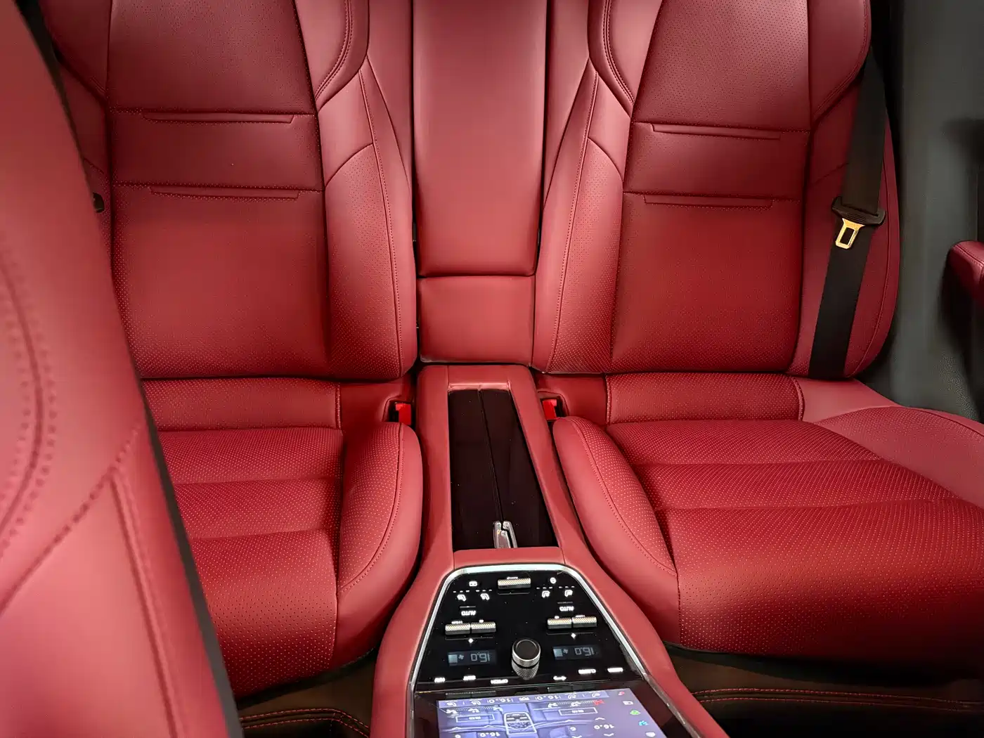 Porsche Panamera 2014 Panamera 3.0T фото 18