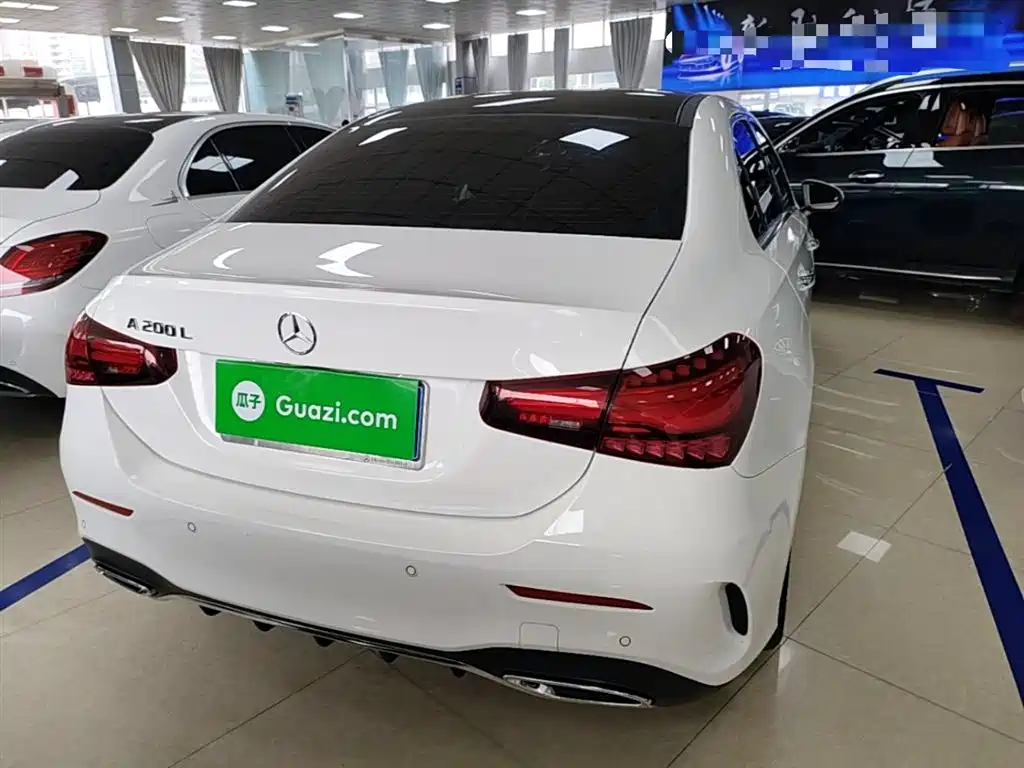 Mercedes-Benz A-Class 2024 Facelift A 200 L Fashion фото 6