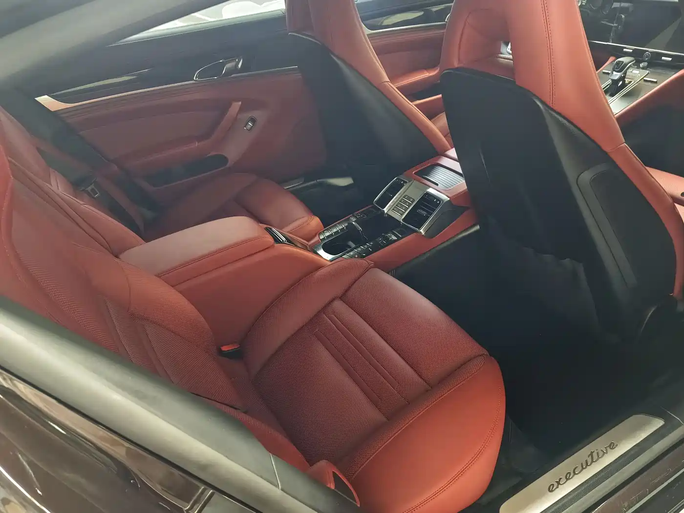 Porsche Panamera 2014 Panamera 4 Executive 3.0T фото 6