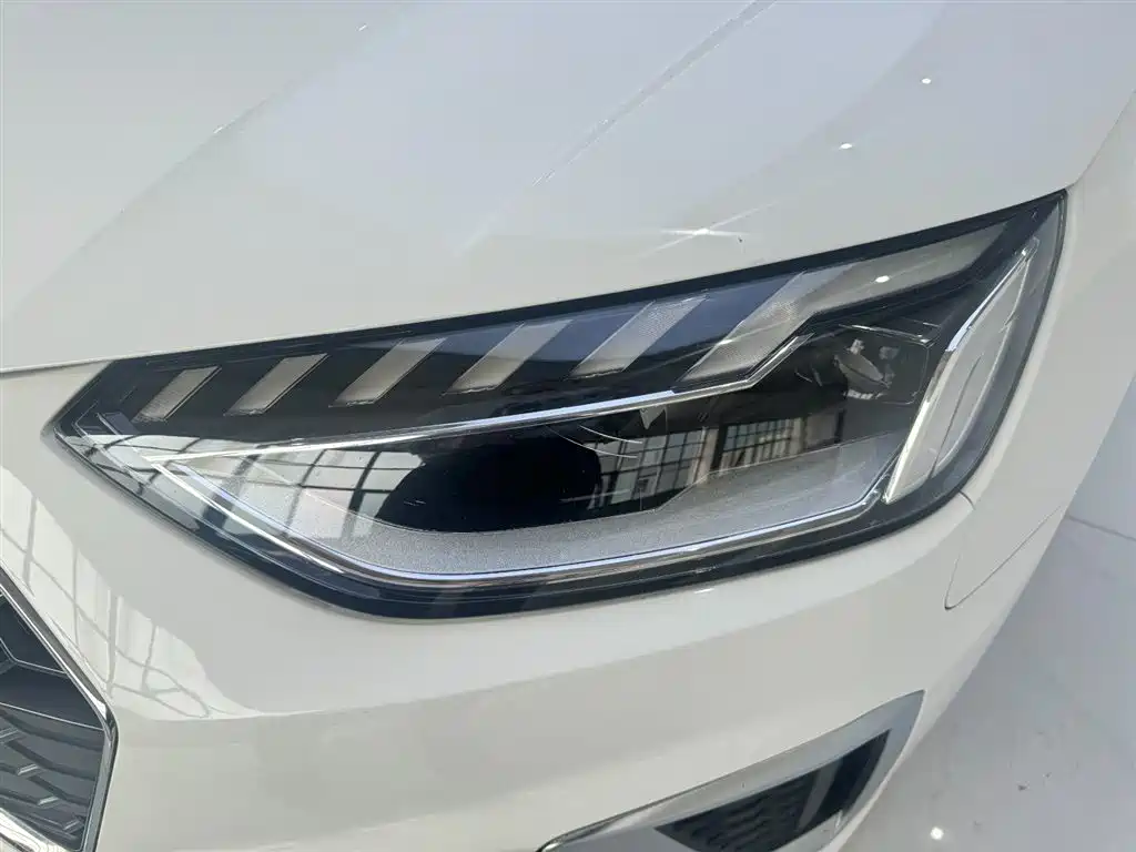 Audi A4L 2020 40 TFSI Fashion Dynamic Edition фото 12